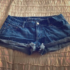 Size 8 AE denim shorts. Great condition